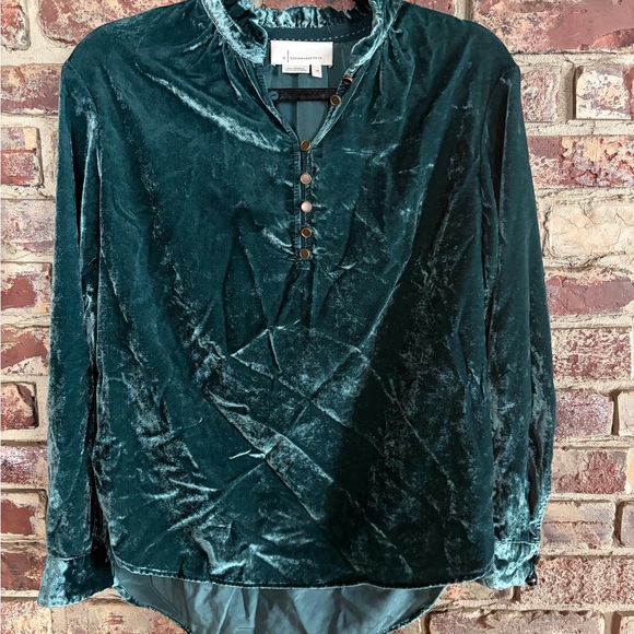 💚 Anthropologie Emerald Velvet Blouse Ruffle Neck Boho Romantic Top XS - Picture 2 of 5